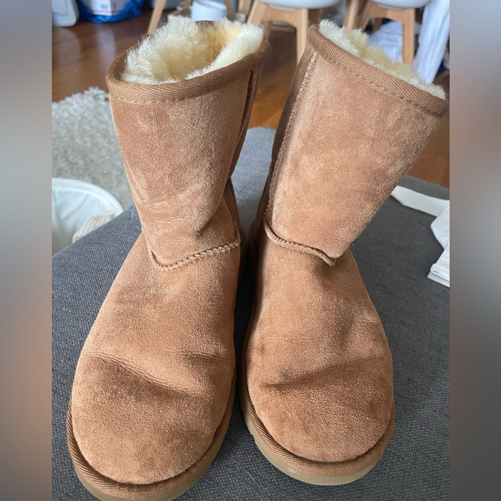 UGG classic short